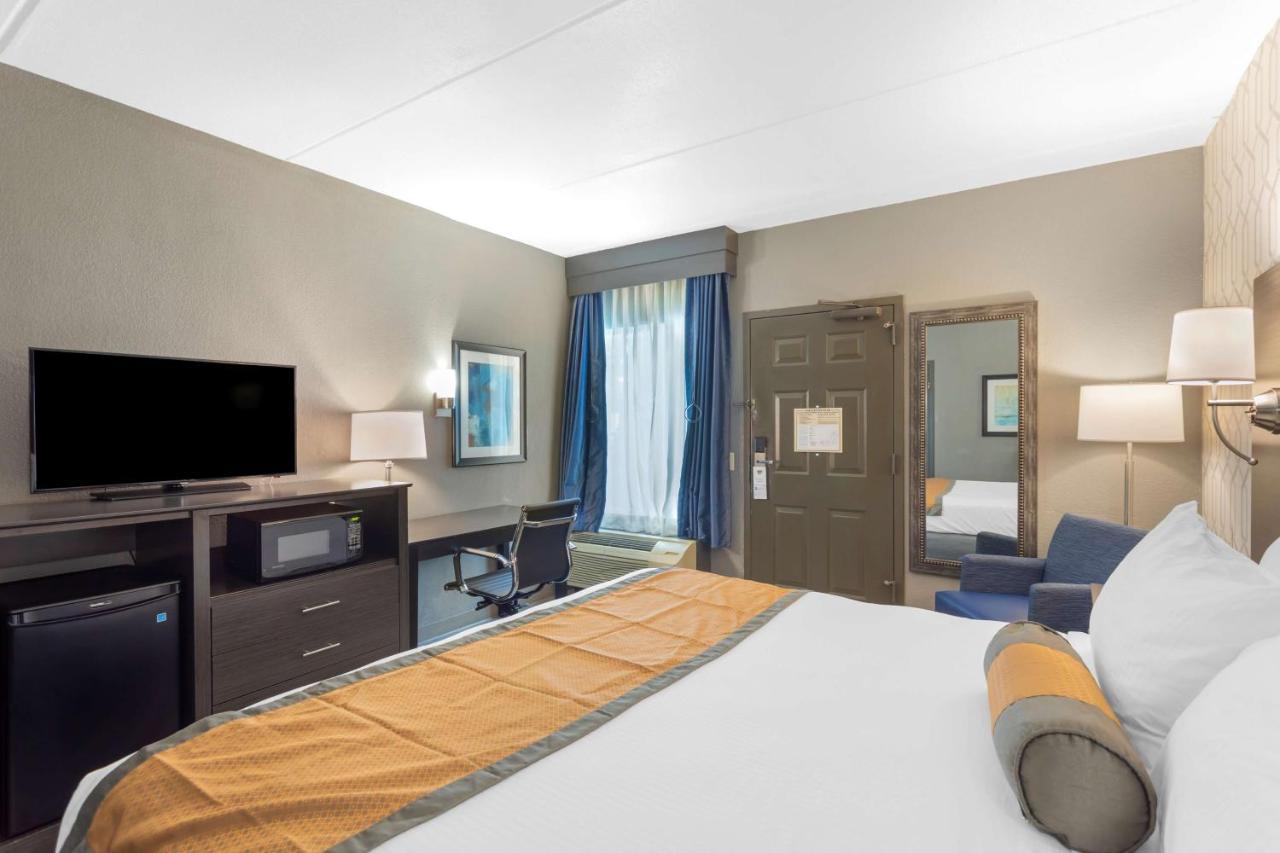 Best Western Plus Bowling Green Exterior photo