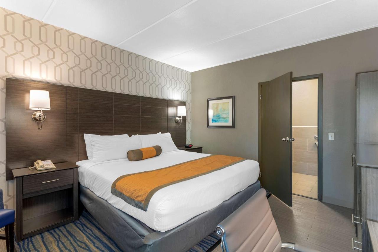Best Western Plus Bowling Green Exterior photo