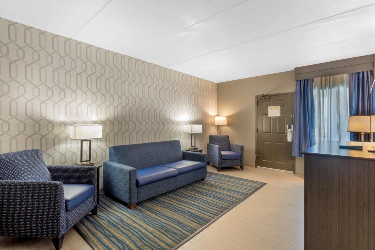 Best Western Plus Bowling Green Exterior photo