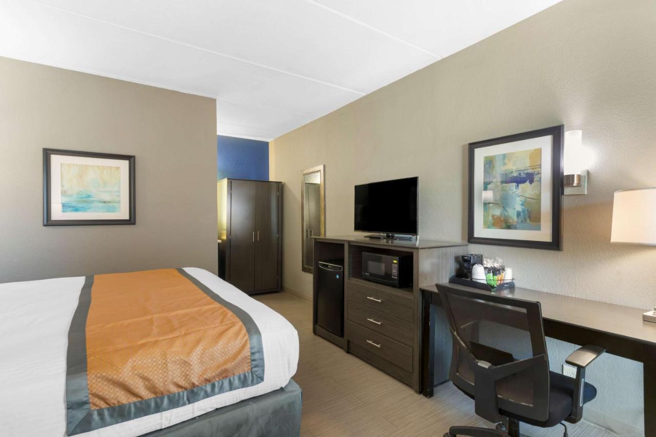 Best Western Plus Bowling Green Exterior photo