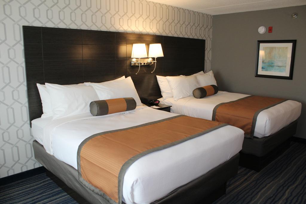 Best Western Plus Bowling Green Exterior photo